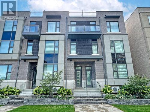 841 Clark Avenue W, Vaughan, ON - Outdoor With Facade