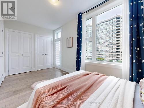 841 Clark Avenue W, Vaughan, ON - Indoor Photo Showing Bedroom