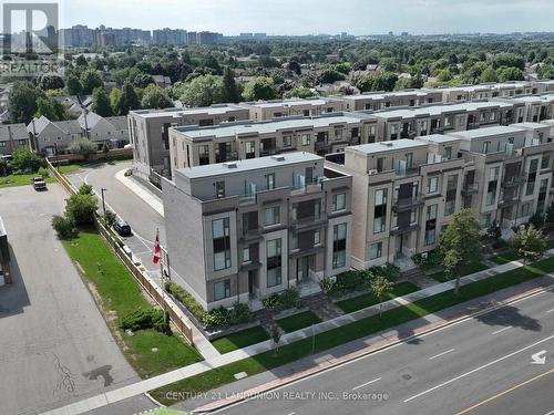 841 Clark Avenue W, Vaughan, ON - Outdoor