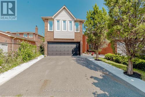 44 Leatherhead Court, Brampton, ON - Outdoor With Facade