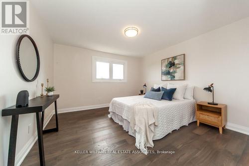 4281 Creeks End, Mississauga, ON - Indoor Photo Showing Bedroom