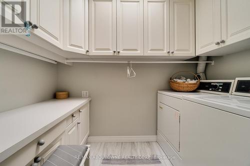 431 Pomona Avenue, Burlington (Roseland), ON - Indoor Photo Showing Laundry Room