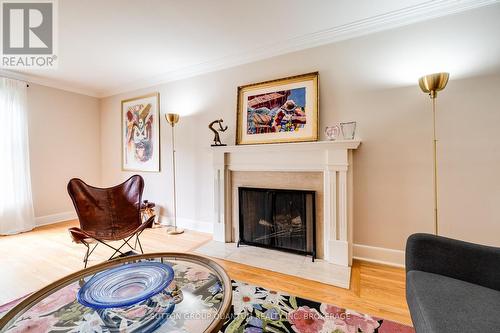 431 Pomona Avenue, Burlington, ON - Indoor Photo Showing Living Room With Fireplace