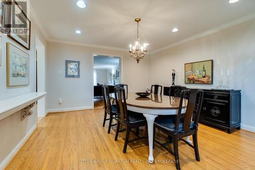 431 Pomona Avenue, Burlington, ON - Indoor Photo Showing Dining Room