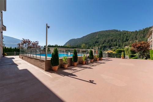 318-1002 Riverside Avenue, Sicamous, BC - Outdoor With View