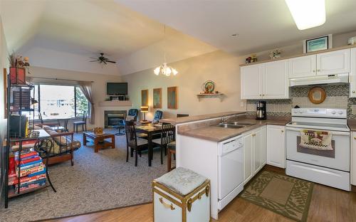 318-1002 Riverside Avenue, Sicamous, BC - Indoor Photo Showing Kitchen With Fireplace With Double Sink