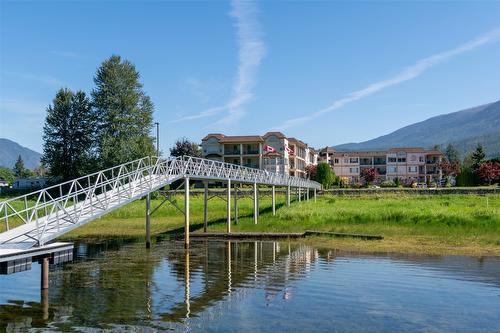 318-1002 Riverside Avenue, Sicamous, BC - Outdoor With Body Of Water With View