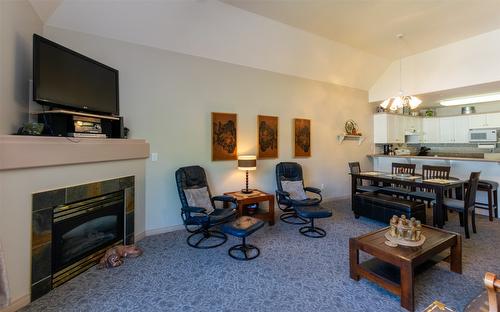 318-1002 Riverside Avenue, Sicamous, BC - Indoor Photo Showing Living Room With Fireplace