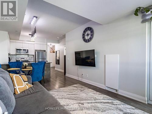 308 - 65 Yorkland Boulevard, Brampton (Goreway Drive Corridor), ON - Indoor Photo Showing Living Room