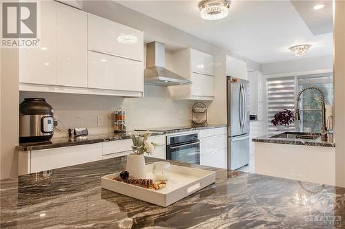 2009 Bergamot Circle, Ottawa, ON - Indoor Photo Showing Kitchen