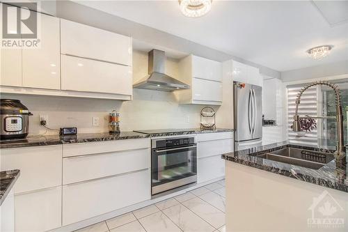 2009 Bergamot Circle, Ottawa, ON - Indoor Photo Showing Kitchen With Stainless Steel Kitchen With Double Sink With Upgraded Kitchen