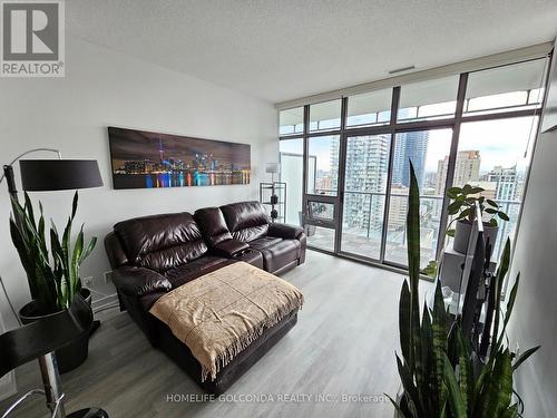 2308 - 33 Charles Street E, Toronto (Church-Yonge Corridor), ON - Indoor Photo Showing Living Room