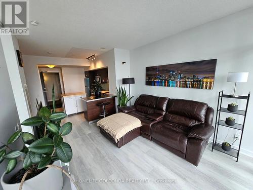 2308 - 33 Charles Street E, Toronto (Church-Yonge Corridor), ON - Indoor Photo Showing Living Room