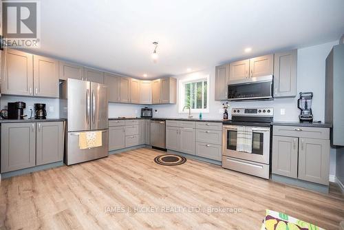 33020 Highway 17 E, Deep River, ON - Indoor Photo Showing Kitchen