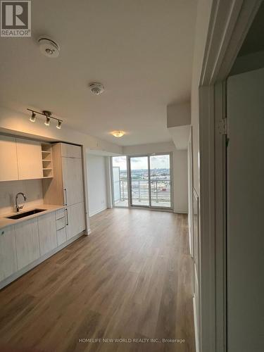 1711 - 2033 Kennedy Road, Toronto (Agincourt South-Malvern West), ON - Indoor Photo Showing Kitchen