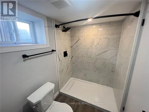 47 Garner Avenue, Welland, ON - Indoor Photo Showing Bathroom