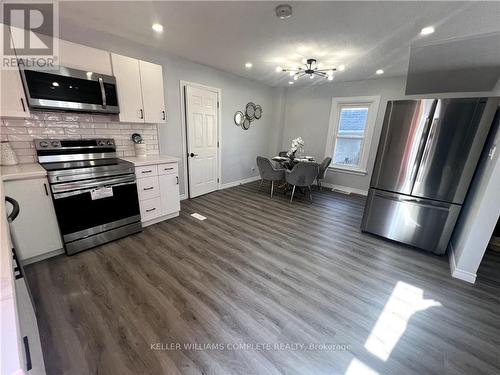 47 Garner Avenue, Welland, ON - Indoor Photo Showing Kitchen