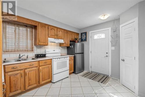 1444 Aubin Road, Windsor, ON - Indoor Photo Showing Kitchen With Double Sink