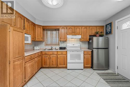 1444 Aubin Road, Windsor, ON - Indoor Photo Showing Kitchen With Double Sink