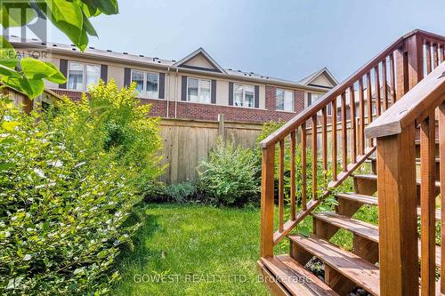 396 Belcourt Common, Oakville, ON - Outdoor