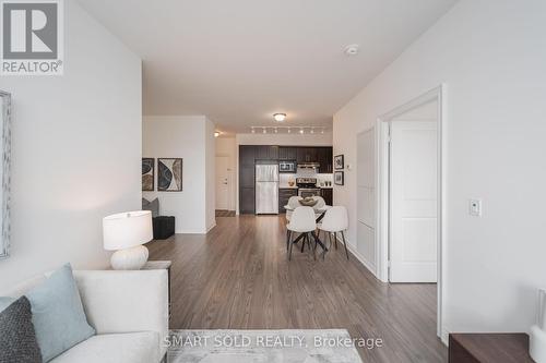 1115 - 33 Clegg Road, Markham, ON - Indoor Photo Showing Living Room