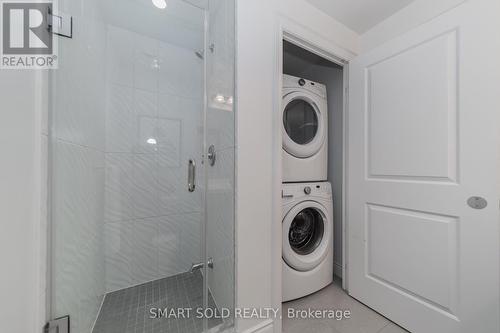 1115 - 33 Clegg Road, Markham, ON - Indoor Photo Showing Laundry Room