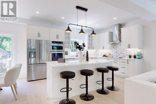 452 D'Arcy Street, Newmarket (Central Newmarket), ON - Indoor Photo Showing Kitchen With Upgraded Kitchen