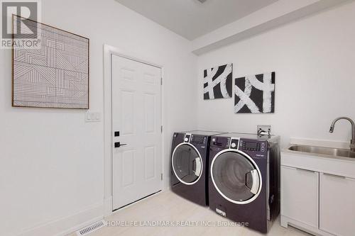 452 D'Arcy Street, Newmarket (Central Newmarket), ON - Indoor Photo Showing Laundry Room