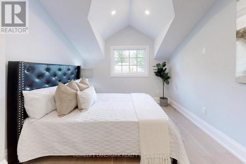 452 D'Arcy Street, Newmarket (Central Newmarket), ON - Indoor Photo Showing Bedroom