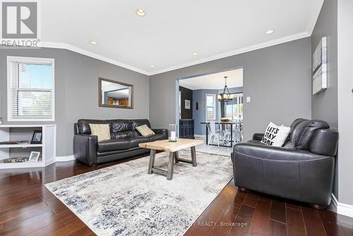 121 Dairy Drive, Halton Hills (Acton), ON - Indoor Photo Showing Living Room