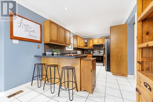 121 Dairy Drive, Halton Hills (Acton), ON - Indoor Photo Showing Kitchen