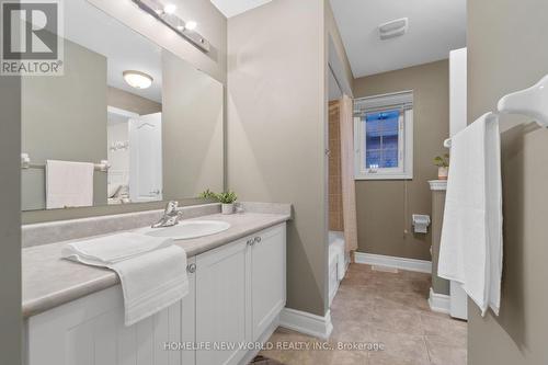 1033 Copperfield Drive, Oshawa (Eastdale), ON - Indoor Photo Showing Bathroom