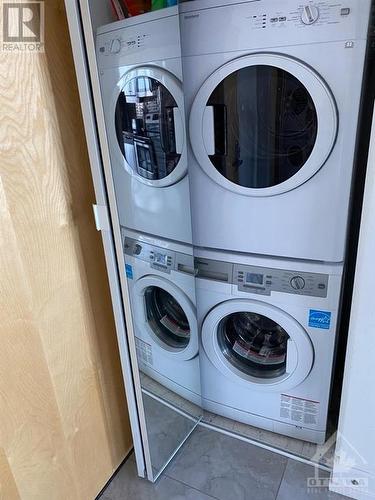 179 Metcalfe Street Unit#2008, Ottawa, ON - Indoor Photo Showing Laundry Room