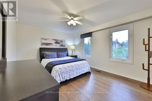 27 Arkendo Drive, Oakville, ON - Indoor Photo Showing Bedroom