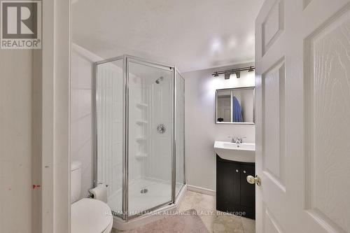 27 Arkendo Drive, Oakville (Eastlake), ON - Indoor Photo Showing Bathroom