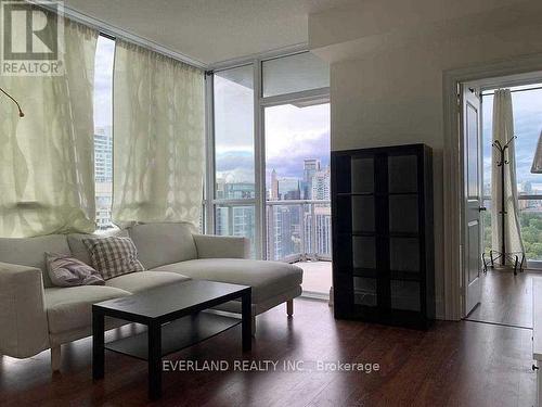 2307 - 88 Sheppard Avenue E, Toronto, ON - Indoor Photo Showing Living Room