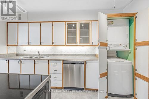 1709 - 1210 Radom Street, Pickering, ON - Indoor Photo Showing Laundry Room