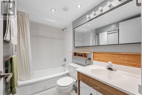 1709 - 1210 Radom Street, Pickering, ON - Indoor Photo Showing Bathroom