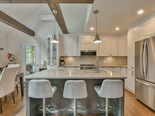 Kitchen - 179 Ch. Du Lac-Verdure N., Montcalm, QC - Indoor Photo Showing Kitchen With Upgraded Kitchen