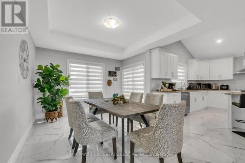 129 Tuscany Trail, Chatham-Kent (Chatham), ON - Indoor Photo Showing Dining Room