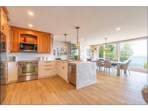 Cuisine - 408 Rue Ashby, Stratford, QC - Indoor Photo Showing Kitchen