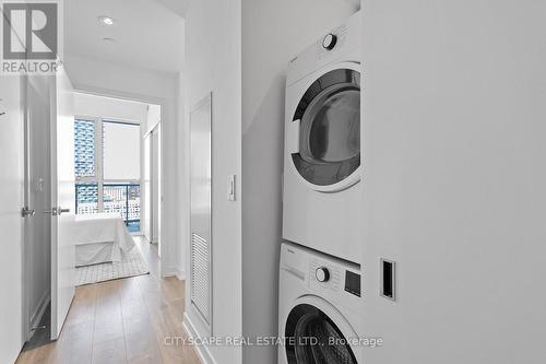 1603 - 15 Lower Jarvis Street, Toronto (Waterfront Communities), ON - Indoor Photo Showing Laundry Room