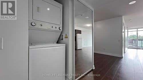 512 - 121 Mcmahon Drive, Toronto (Bayview Village), ON - Indoor Photo Showing Laundry Room