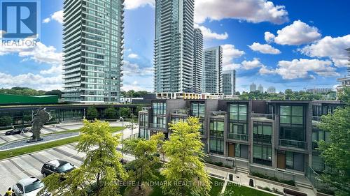 512 - 121 Mcmahon Drive, Toronto (Bayview Village), ON - Outdoor With Facade