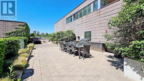 512 - 121 Mcmahon Drive, Toronto (Bayview Village), ON - Outdoor