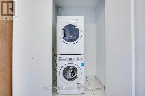 2404 - 56 Forest Manor Road, Toronto, ON - Indoor Photo Showing Laundry Room