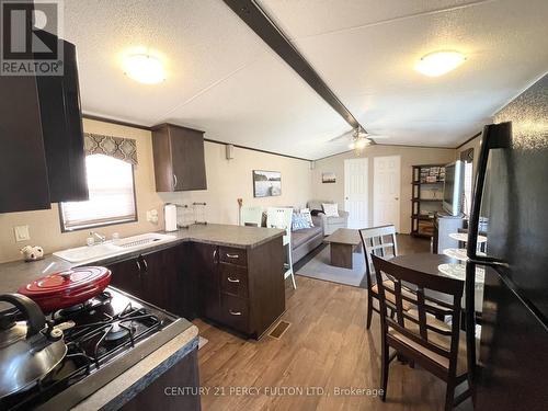 486 Cty Rd 18-41 Park Meadow Lane, Prince Edward County (Athol), ON - Indoor Photo Showing Kitchen