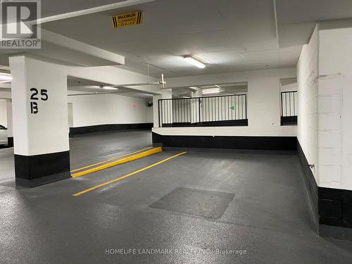 2005 - 58 Orchard View  Boulevard, Toronto, ON - Indoor Photo Showing Garage