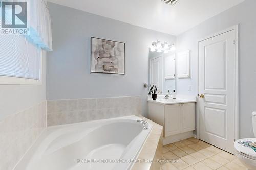 14 Southwell Avenue, Whitby (Williamsburg), ON - Indoor Photo Showing Bathroom