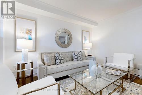 14 Southwell Avenue, Whitby (Williamsburg), ON - Indoor Photo Showing Living Room